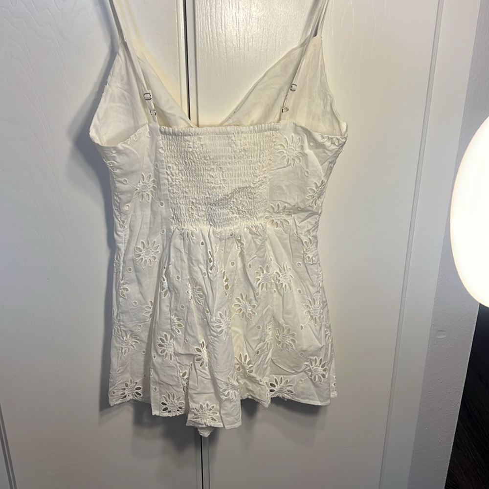 Eyelet Romper - Picture 2 of 5